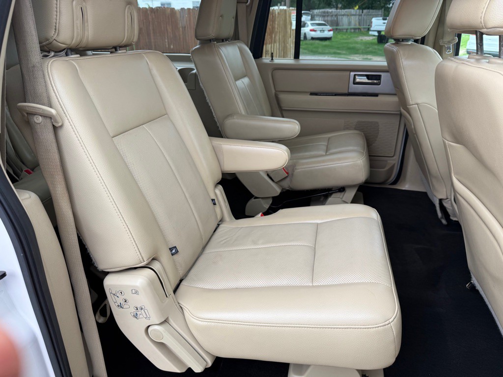 2017 Ford Expedition Image 25