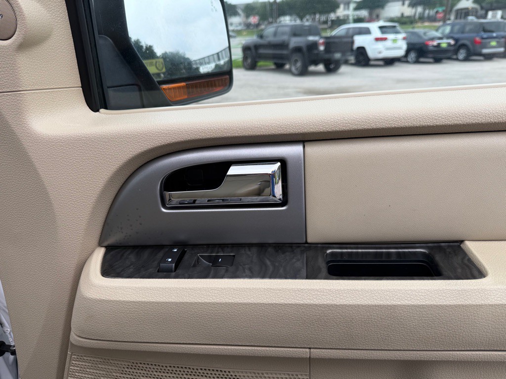 2017 Ford Expedition Image 26