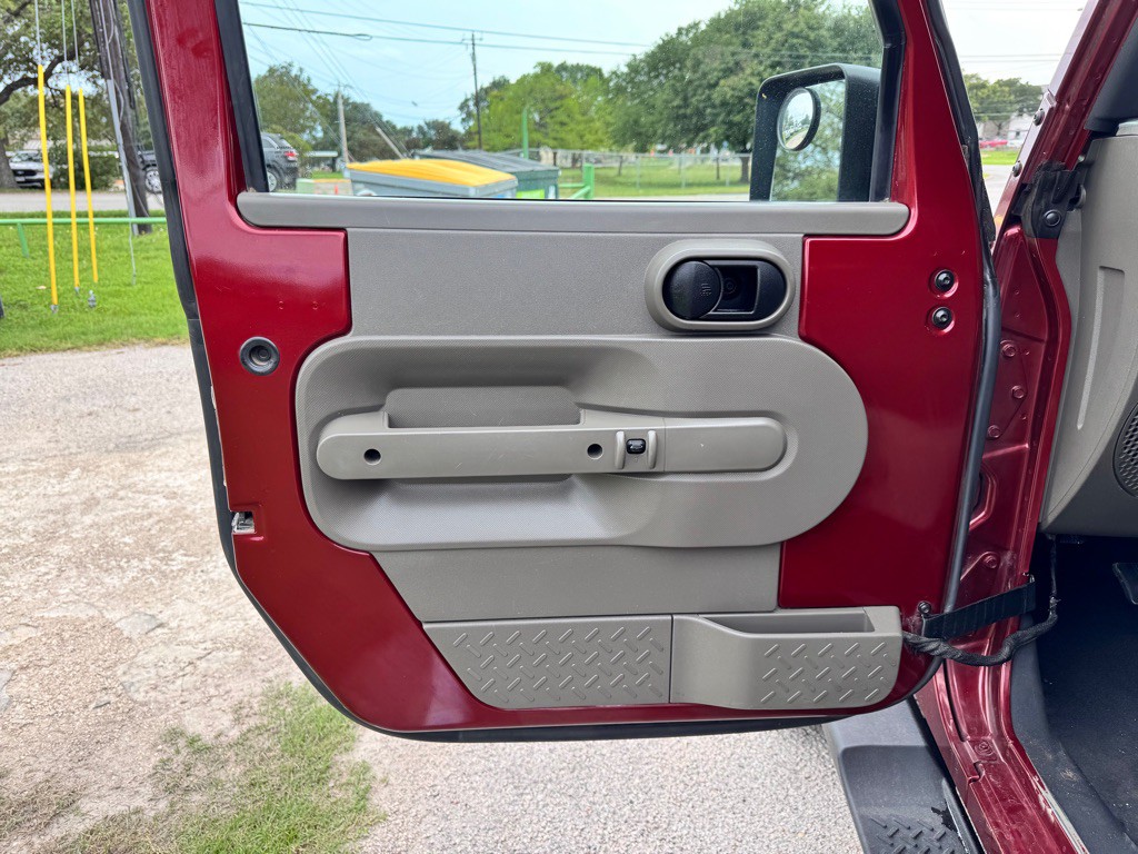 2008 Jeep Wrangler Image 10