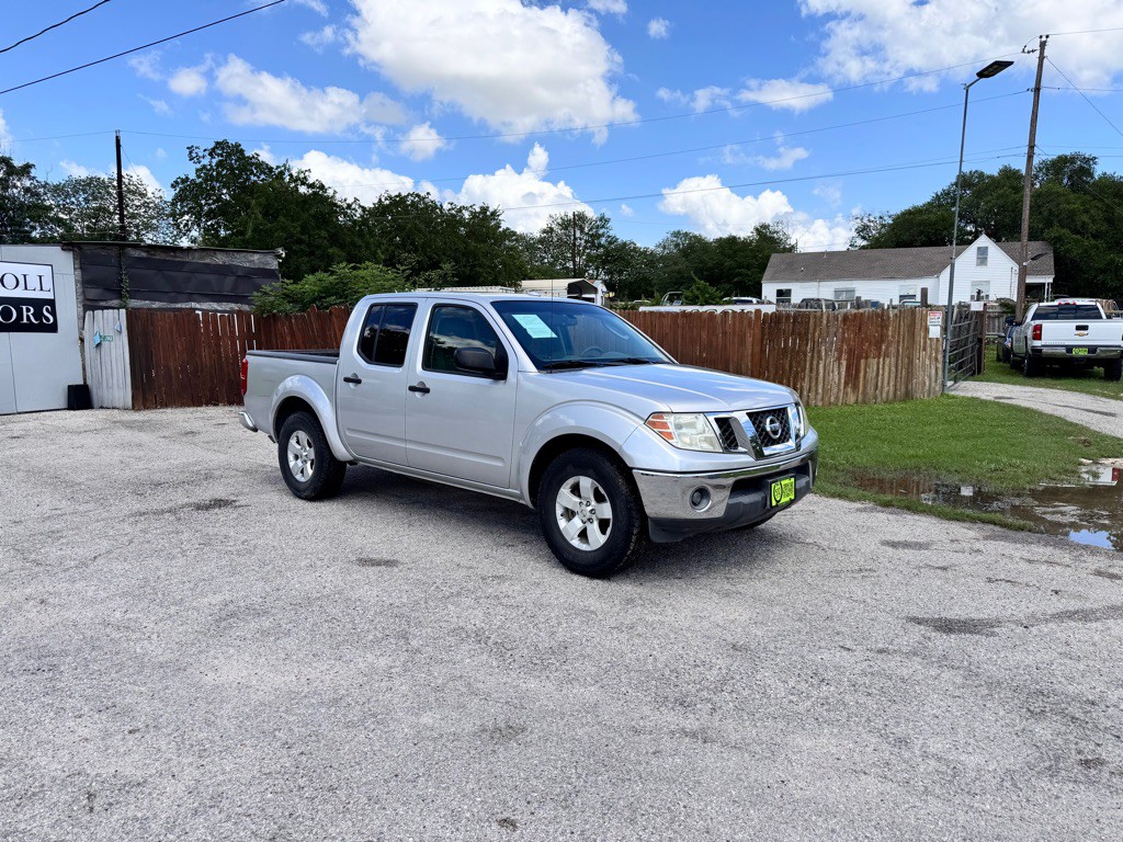 2011 Nissan Frontier Image 1