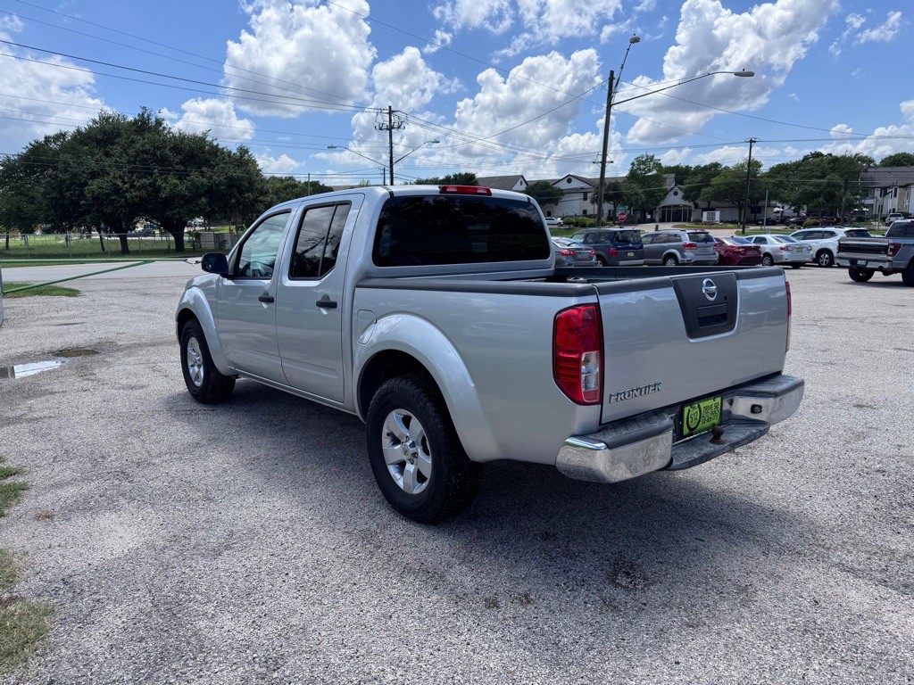 2011 Nissan Frontier Image 6