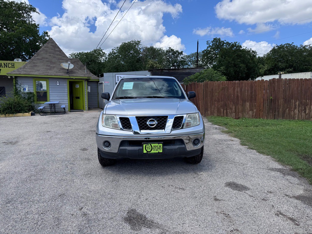 2011 Nissan Frontier Image 9