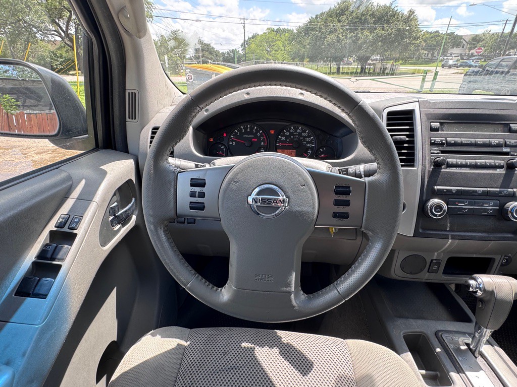 2011 Nissan Frontier Image 19