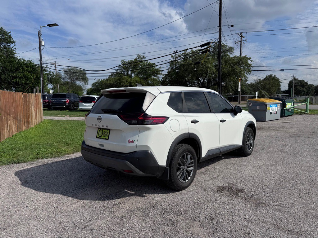 2022 Nissan Rogue Image 4