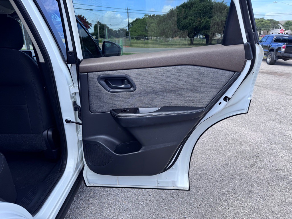 2022 Nissan Rogue Image 14