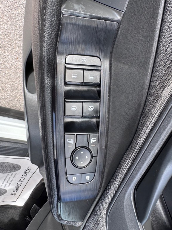 2022 Nissan Rogue Image 30