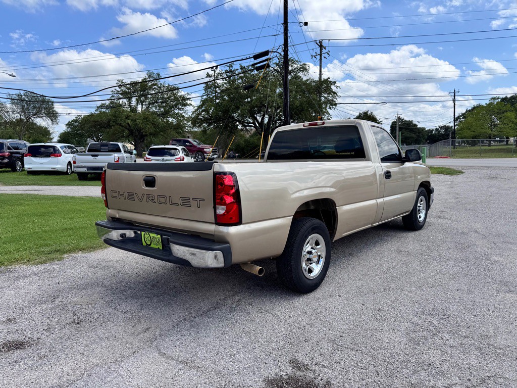 2004 Chevrolet Silverado 1500 Image 4