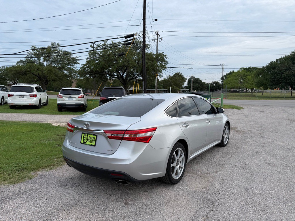 2013 Toyota Avalon Image 3