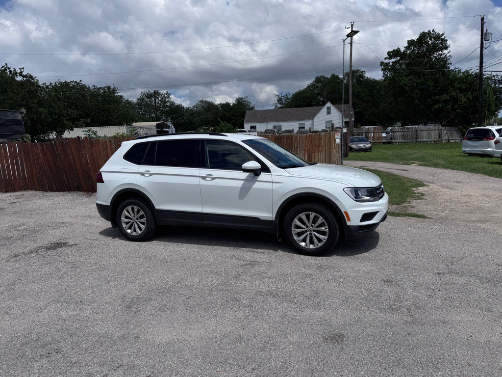 2020 Volkswagen Tiguan Image 2