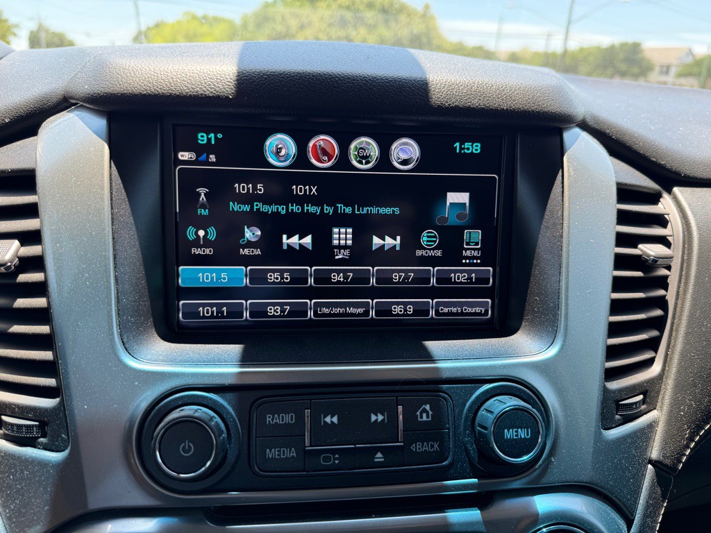 2017 Chevrolet Tahoe Image 16