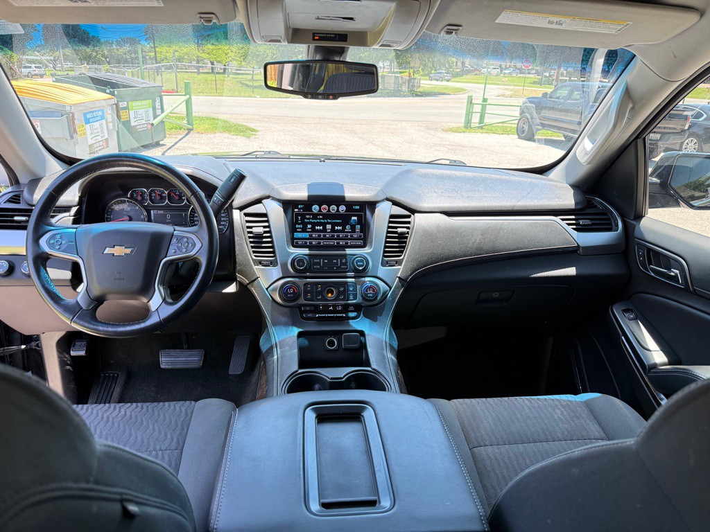 2017 Chevrolet Tahoe Image 17