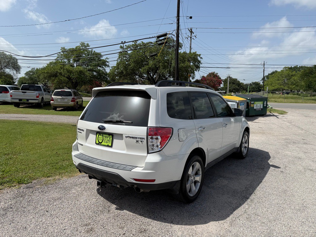 2011 Subaru Forester Image 3