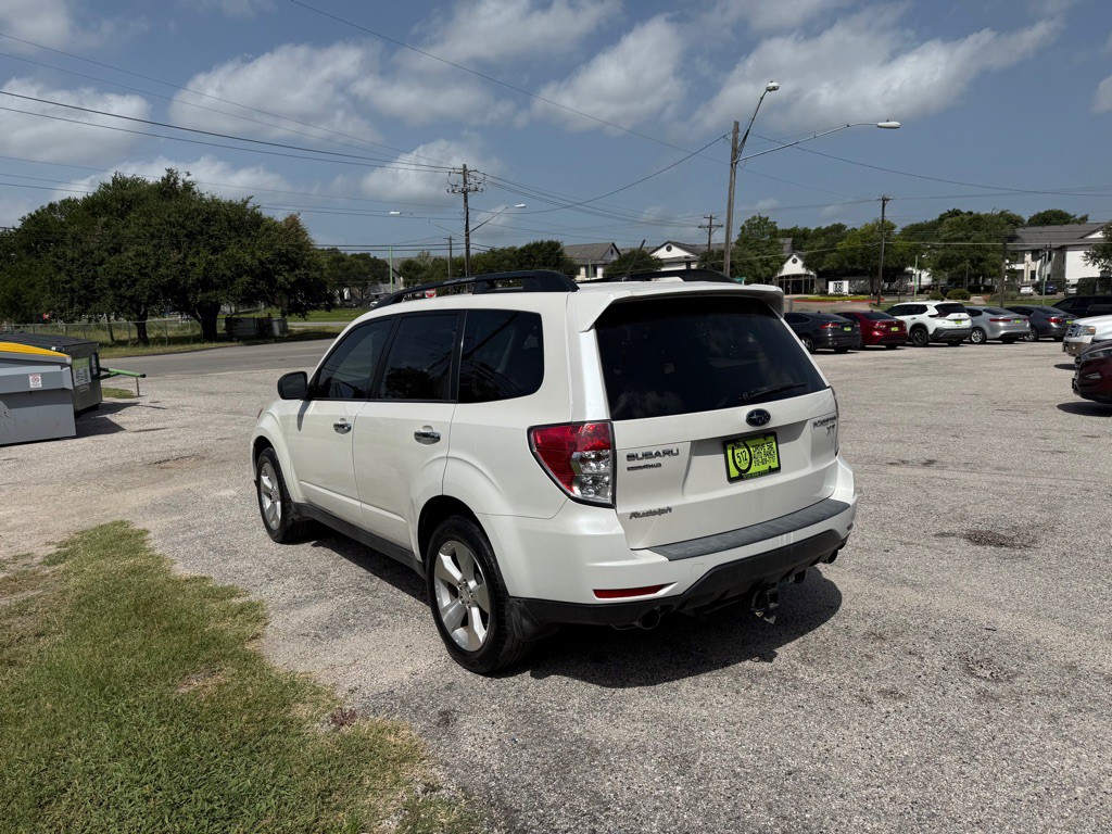 2011 Subaru Forester Image 5
