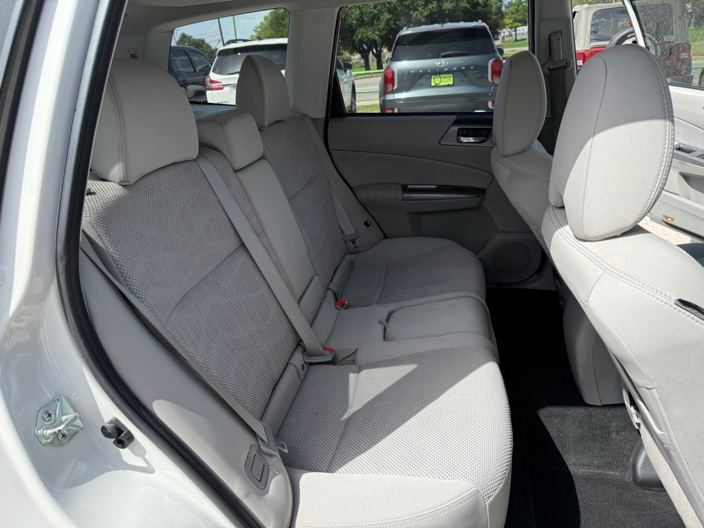 2011 Subaru Forester Image 13