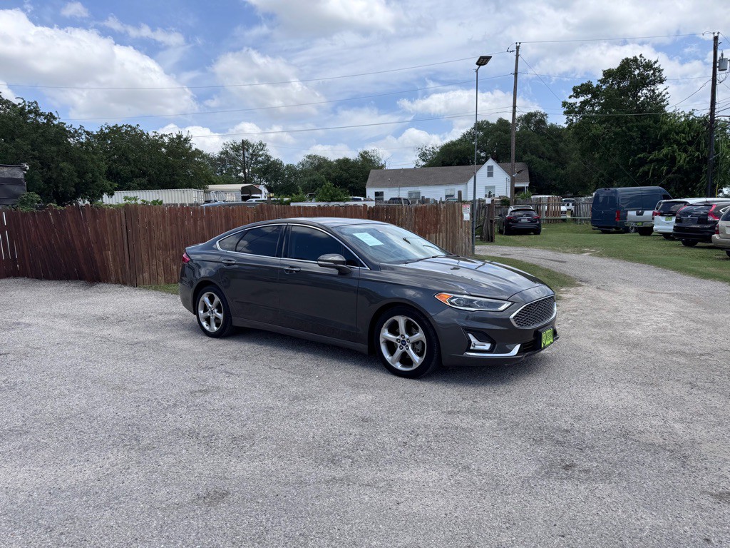 2019 Ford Fusion Image 2