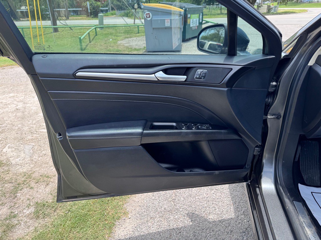 2019 Ford Fusion Image 10
