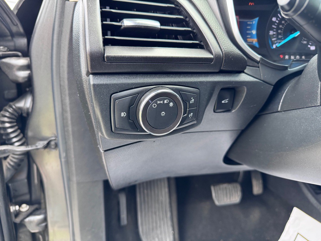 2019 Ford Fusion Image 27