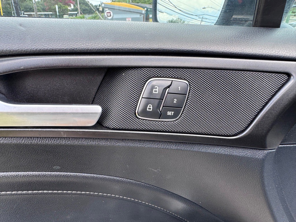 2019 Ford Fusion Image 28
