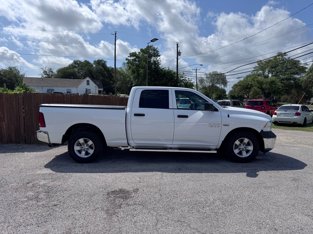 2018 RAM 1500 Image 3
