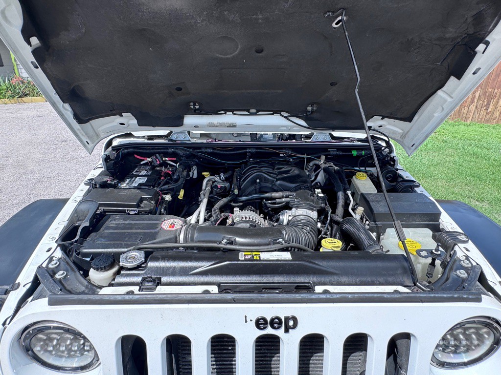 2015 Jeep Wrangler Unlimited Image 35