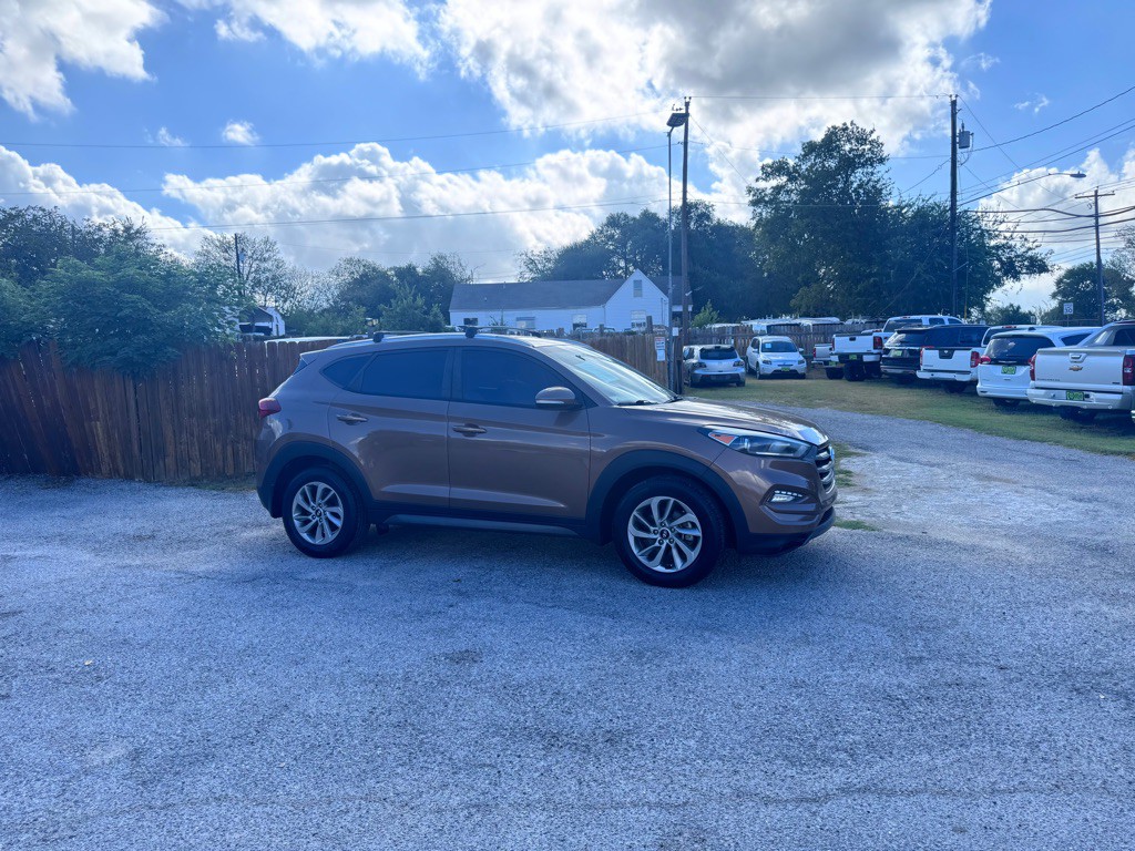2016 Hyundai Tucson Image 2