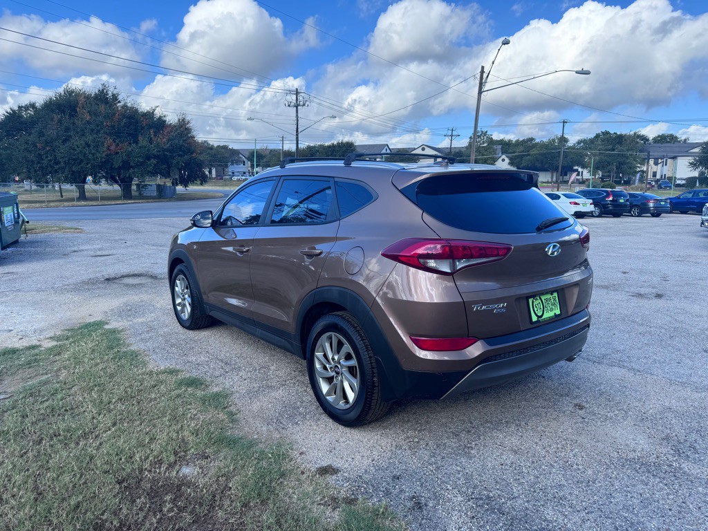 2016 Hyundai Tucson Image 6