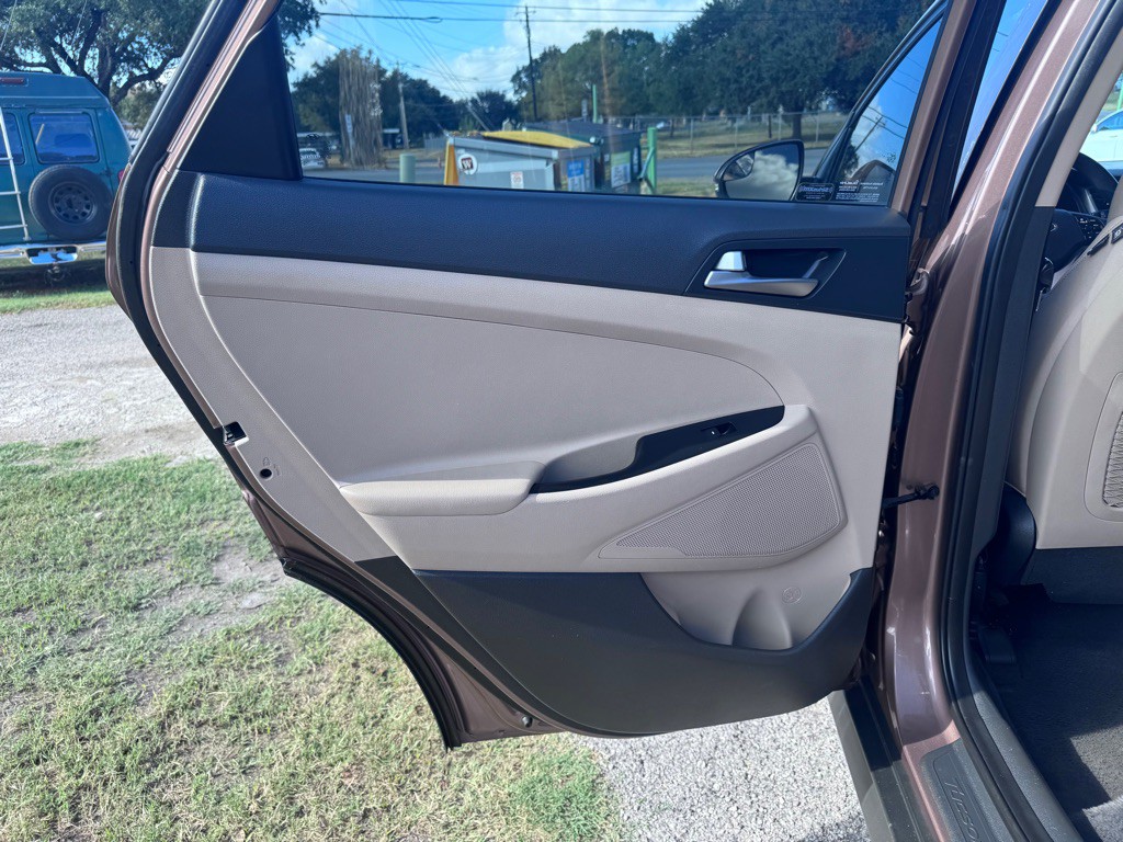2016 Hyundai Tucson Image 12