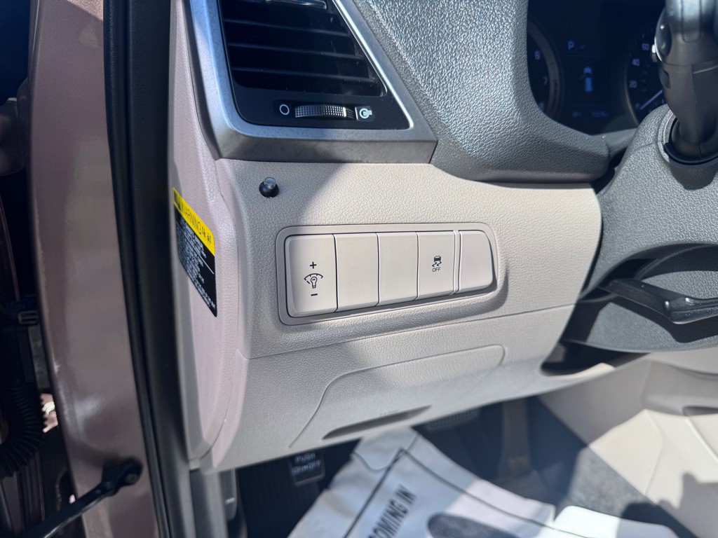 2016 Hyundai Tucson Image 25