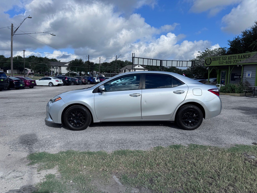 2016 Toyota Corolla Image 7