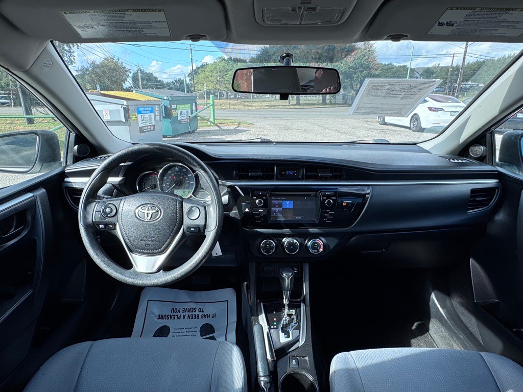 2016 Toyota Corolla Image 18