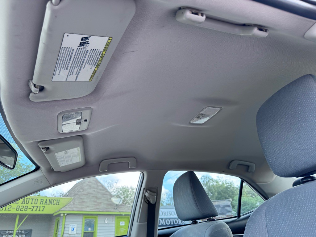 2016 Toyota Corolla Image 25
