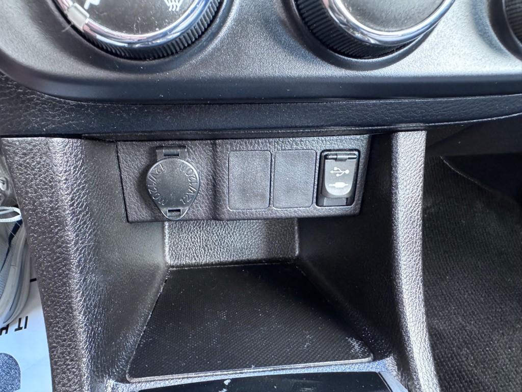 2016 Toyota Corolla Image 27