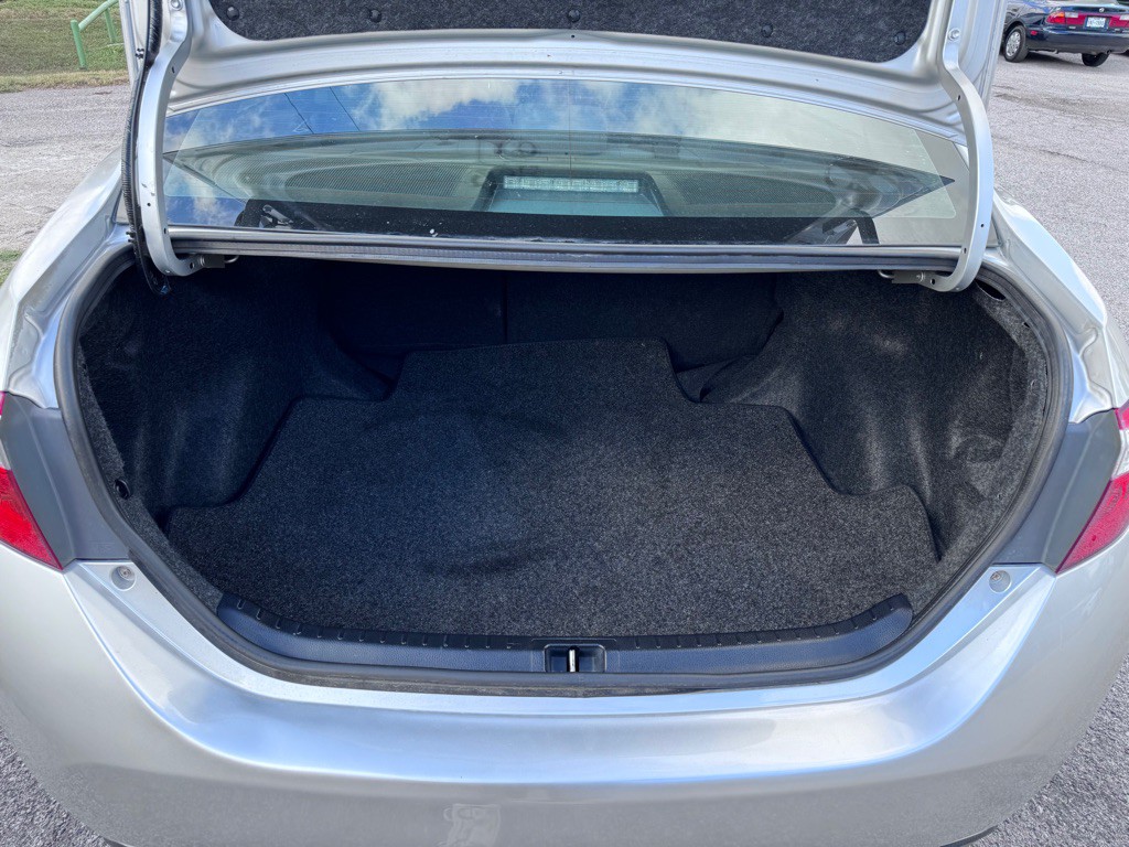 2016 Toyota Corolla Image 30