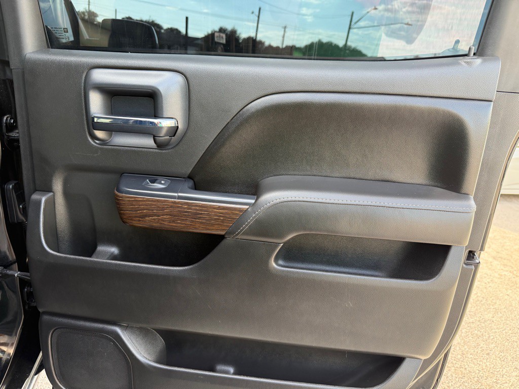 2017 GMC Sierra Image 19