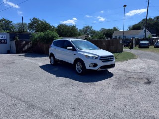 Image for 2019 Ford Escape All Wheel Drive Low Miles! ID: 7600202