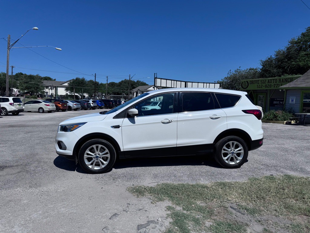 2019 Ford Escape Image 9