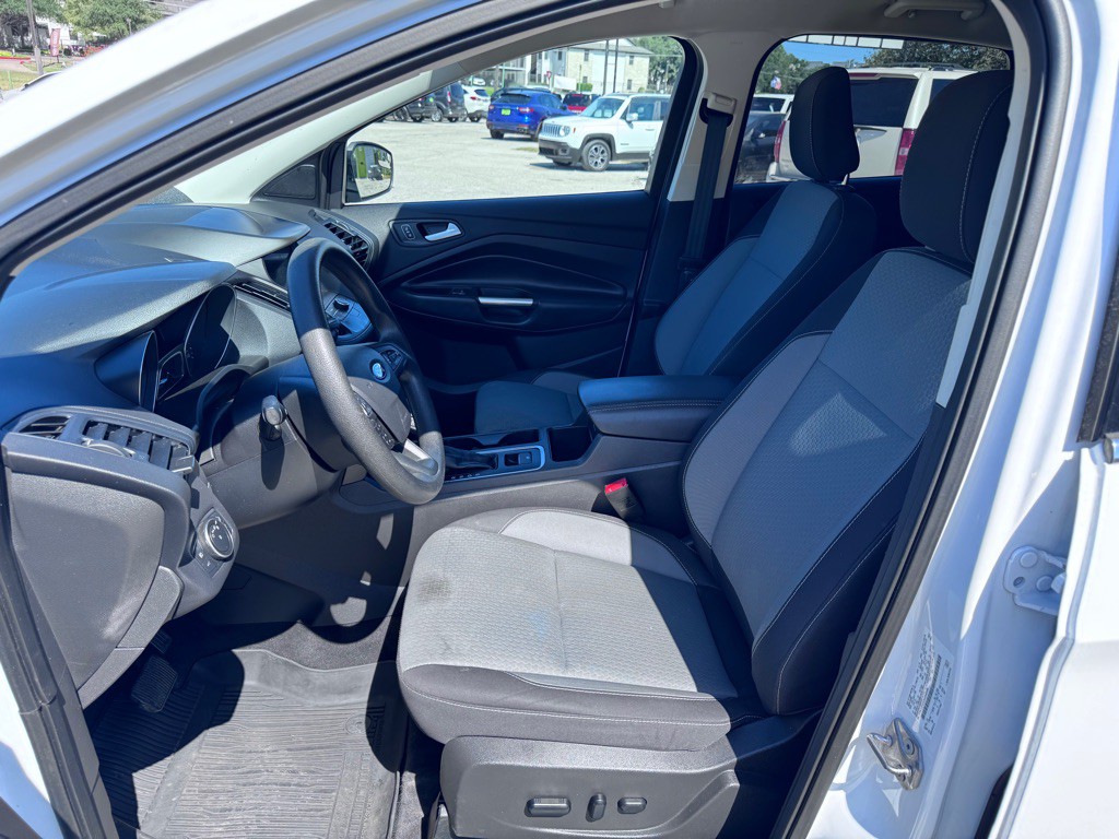 2019 Ford Escape Image 13