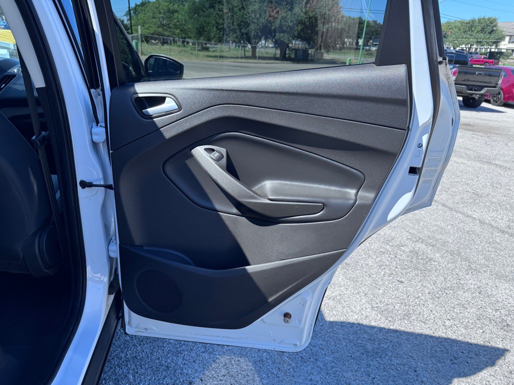 2019 Ford Escape Image 16