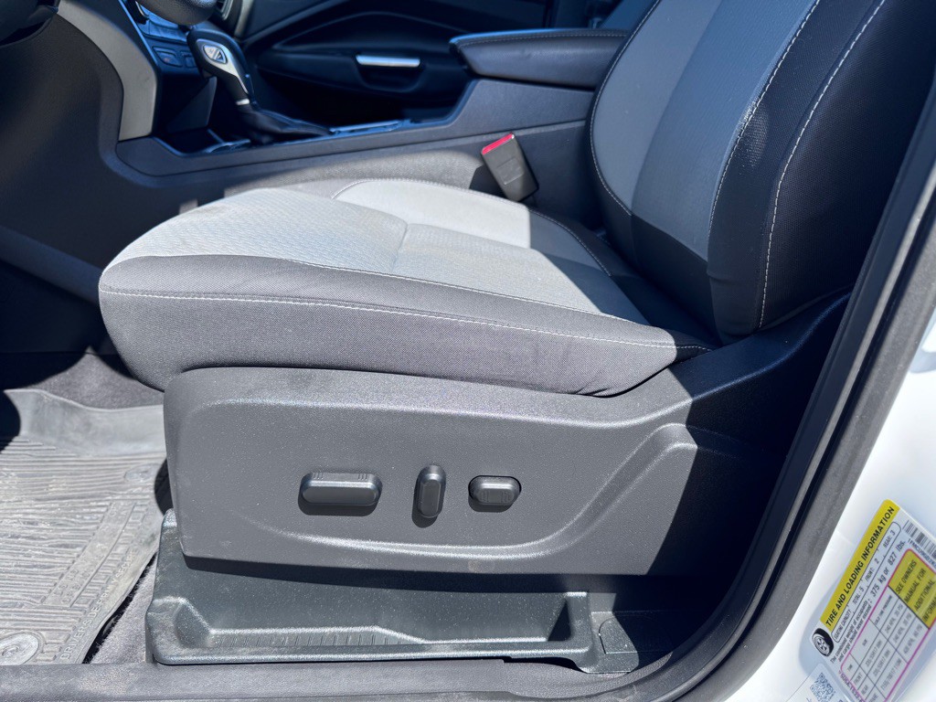 2019 Ford Escape Image 30