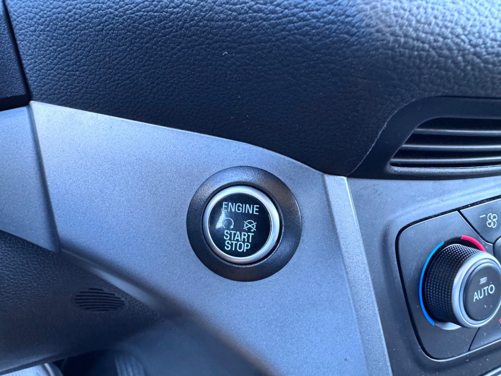 2019 Ford Escape Image 32