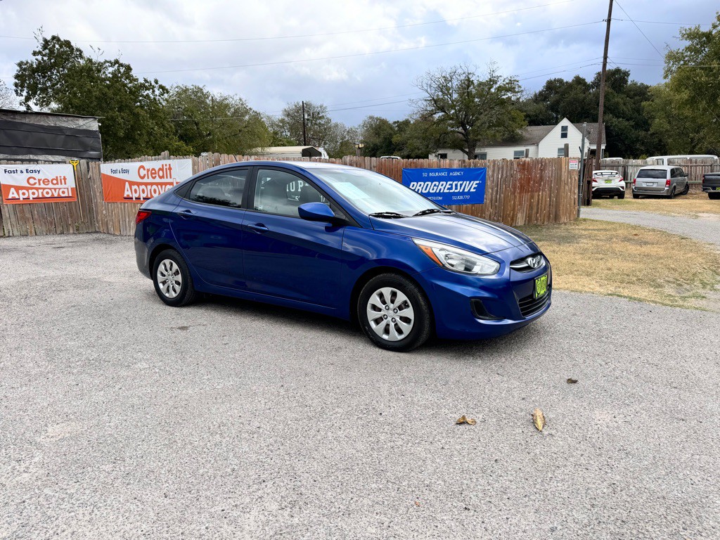 2017 Hyundai Accent Image 2