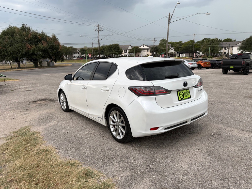 2011 Lexus CT Image 5