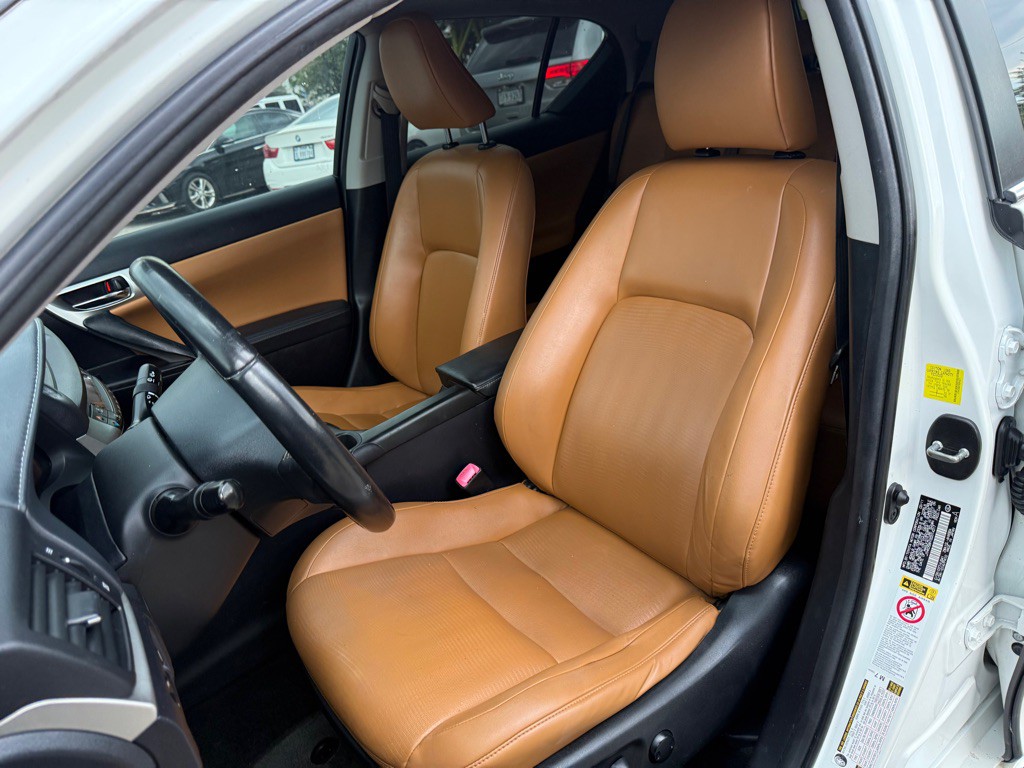 2011 Lexus CT Image 10