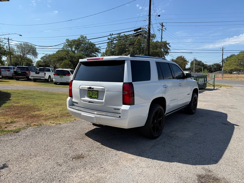 2017 Chevrolet Tahoe Image 3