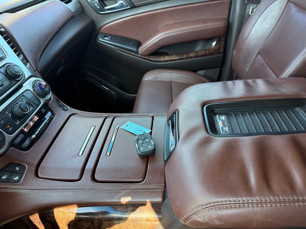 2017 Chevrolet Tahoe Image 14