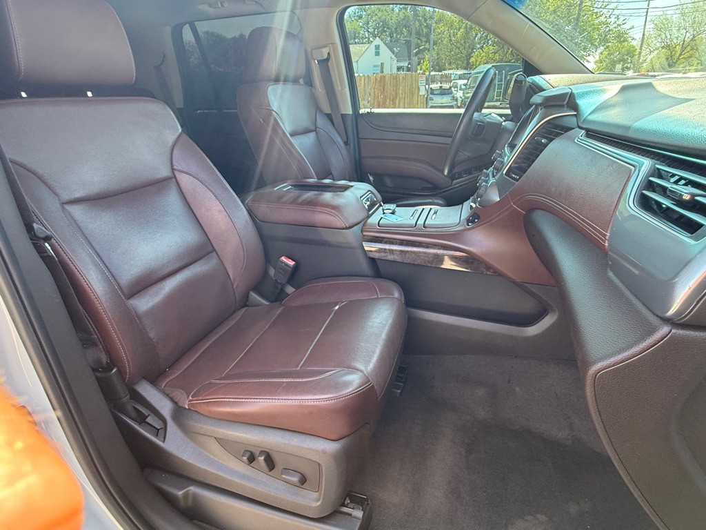 2017 Chevrolet Tahoe Image 28