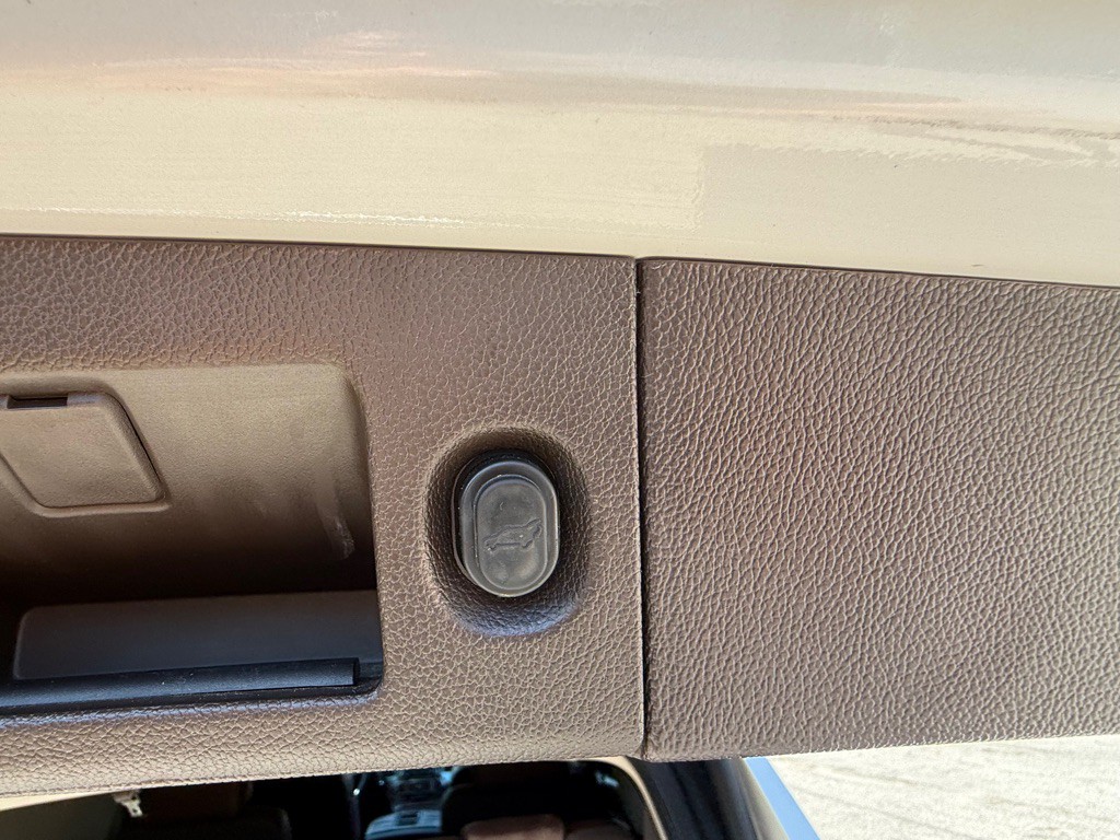2017 Chevrolet Tahoe Image 30