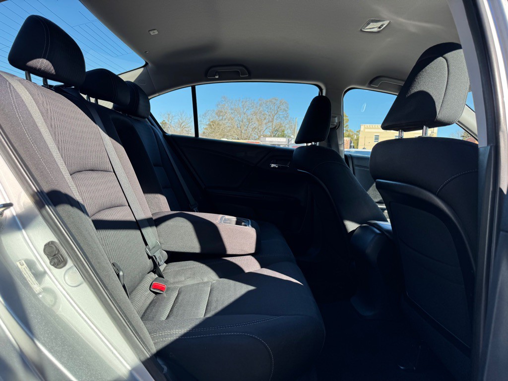 2013 Honda Accord Image 16