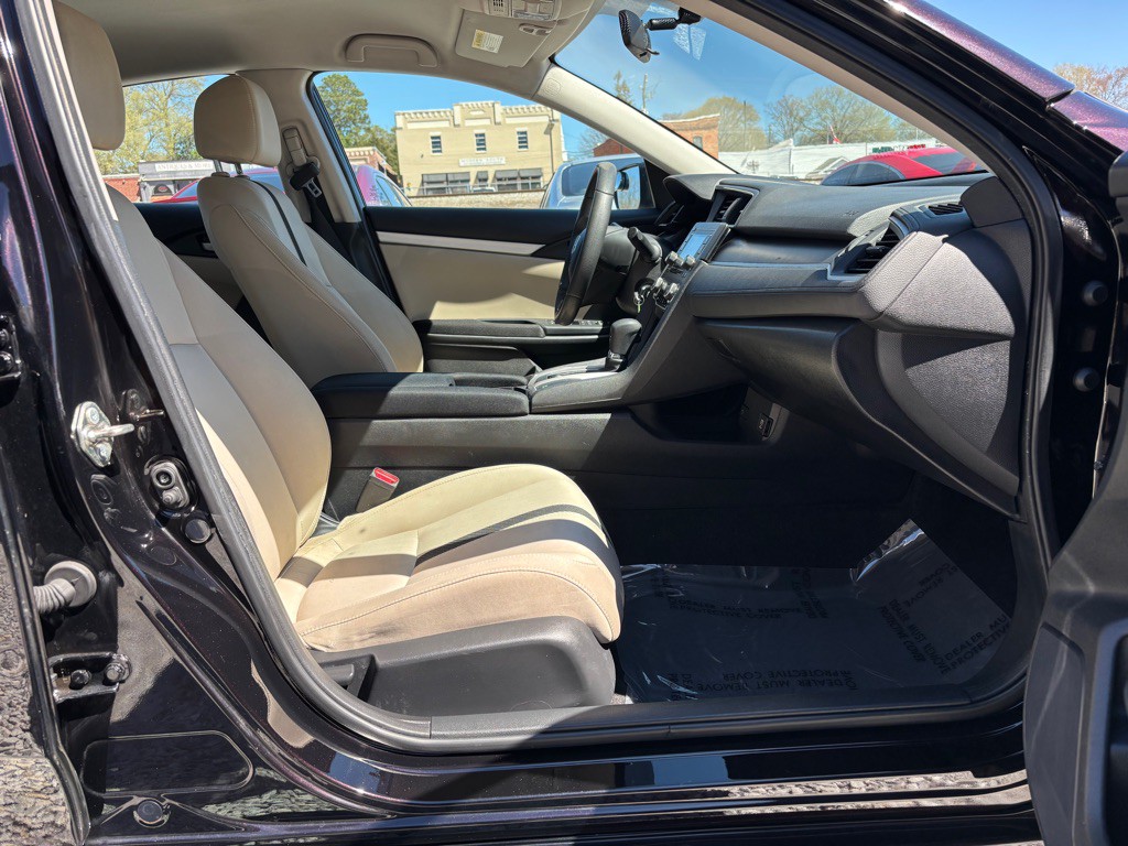 2016 Honda Civic Image 29