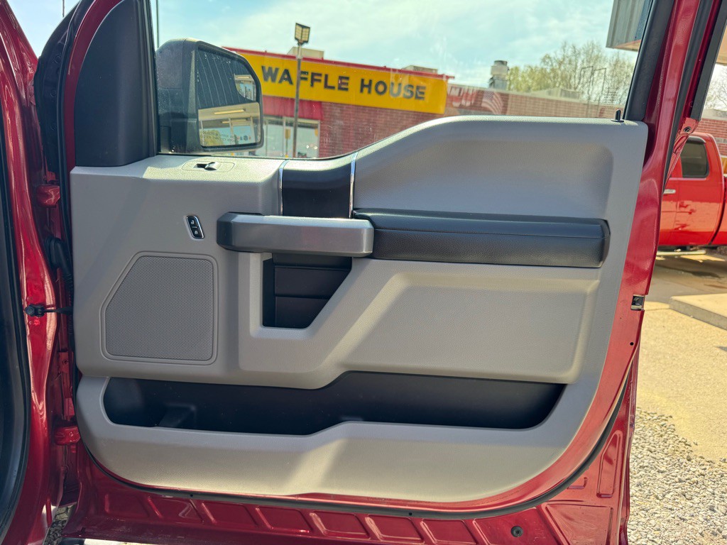 2015 Ford F-150 Image 23
